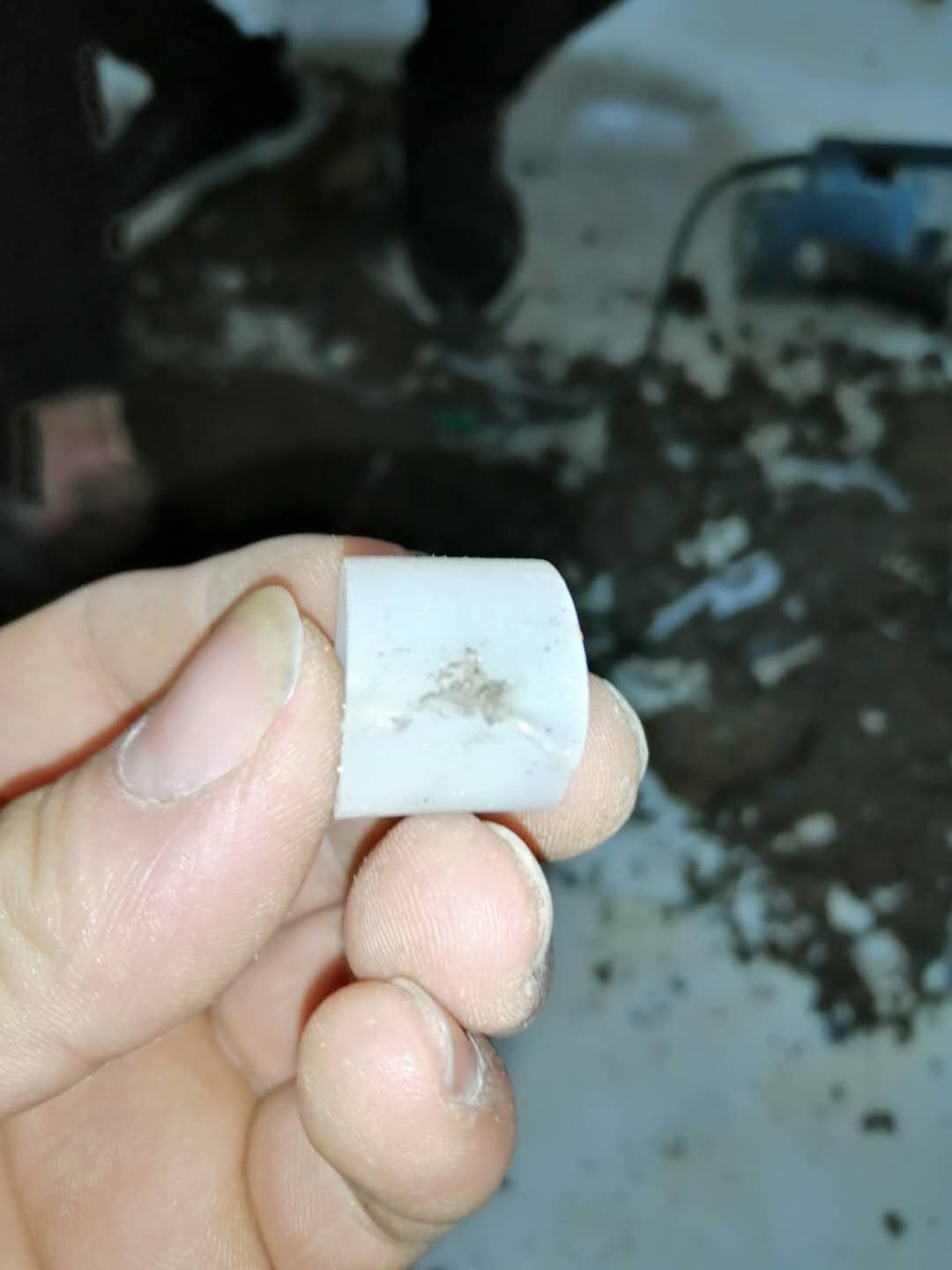 潜江家里地暖漏水了怎么办？